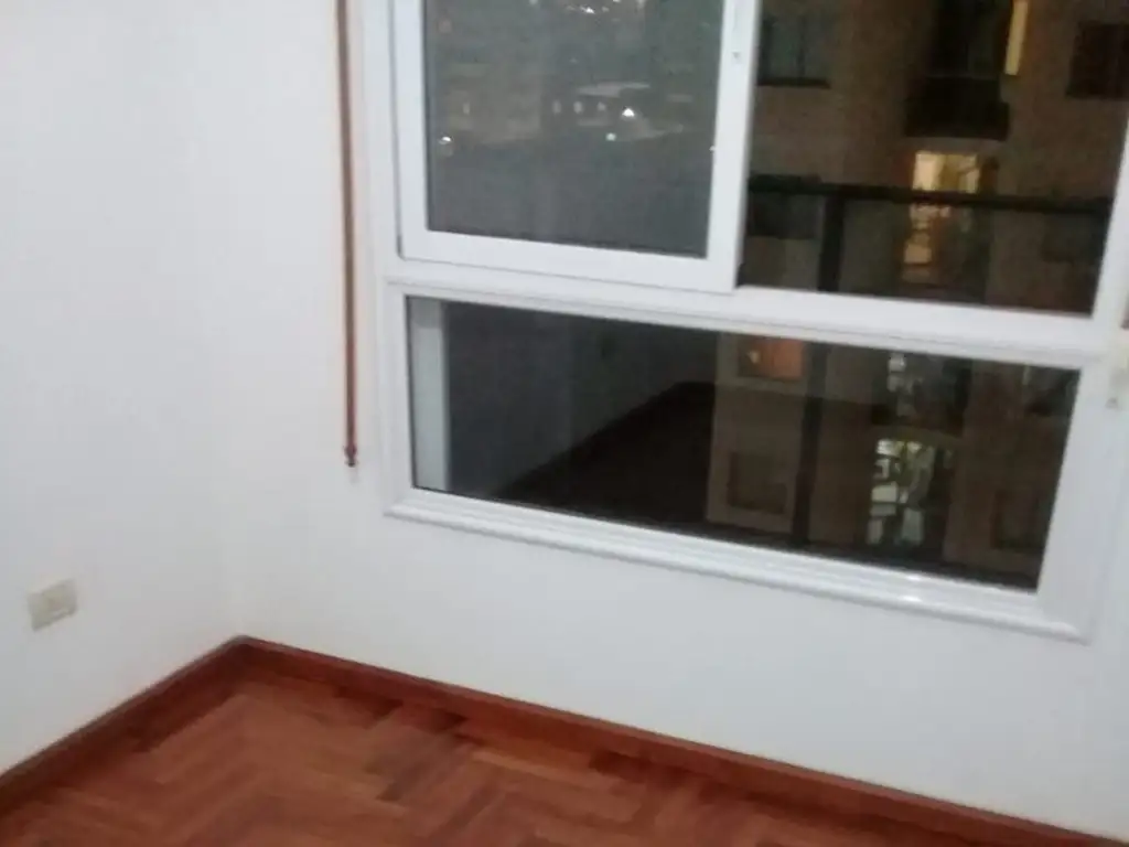 Foto de SE ALQUILA HERMOSO DPTO DE 2 DORM EN GENERAL PAZ, imagen 4
