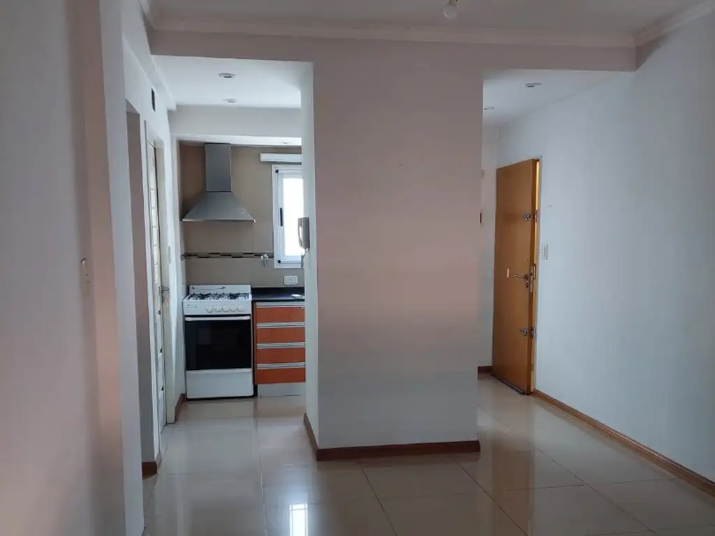 Foto de Departamento de 2 Amb. c/Balcon en Excelente estado, imagen 2
