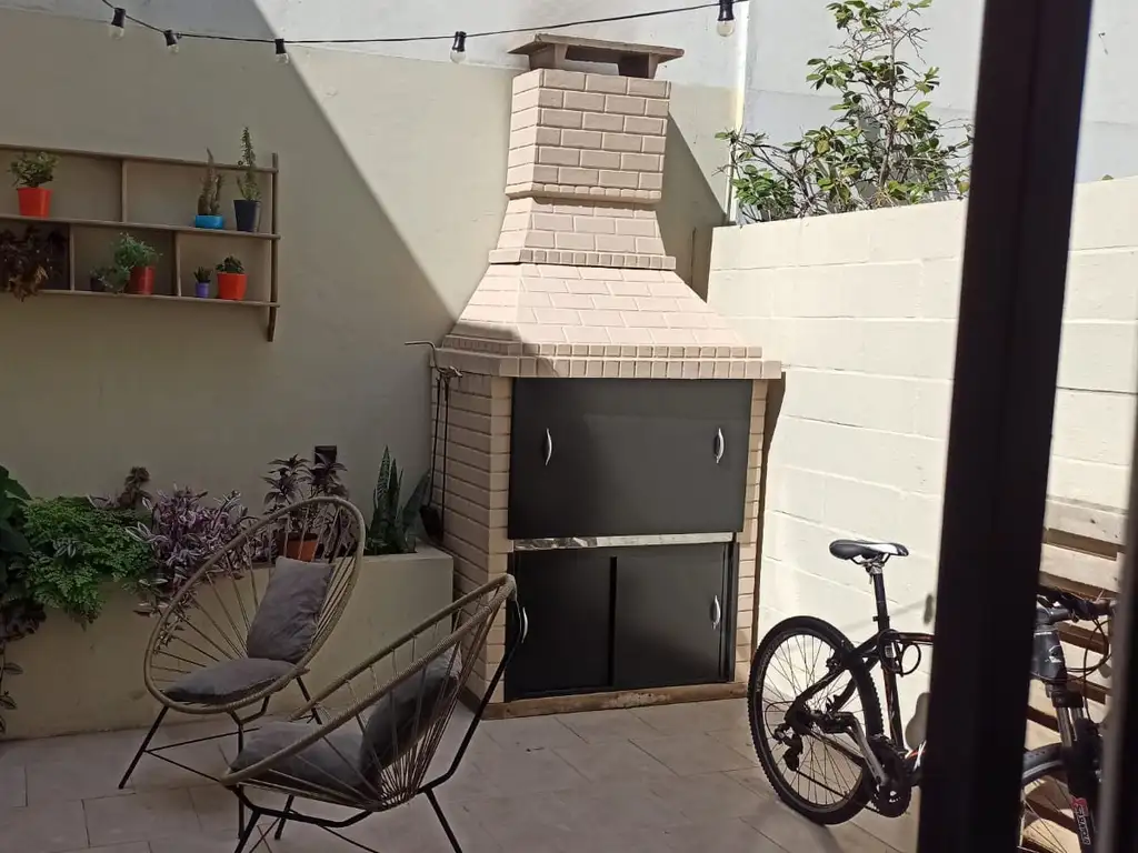 Foto de departamento de 2 ambientes planta baja al frente patio apto credito, imagen 1