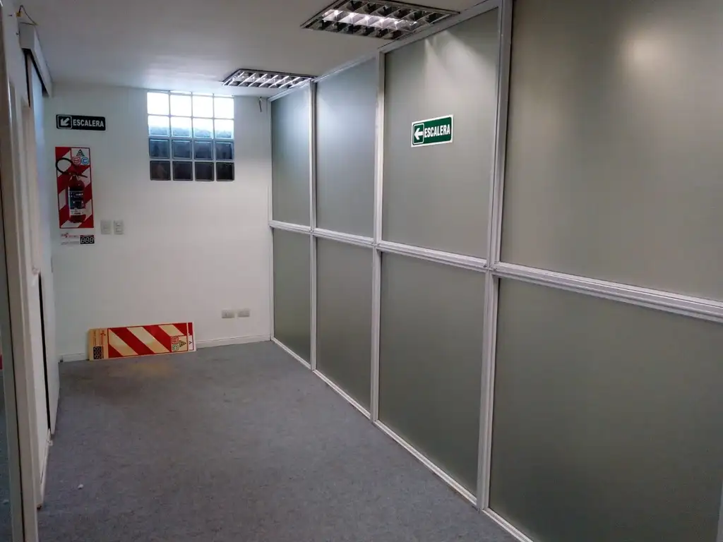 Foto de OFICINAS CON EXCELENTES ACCESOS, imagen 1