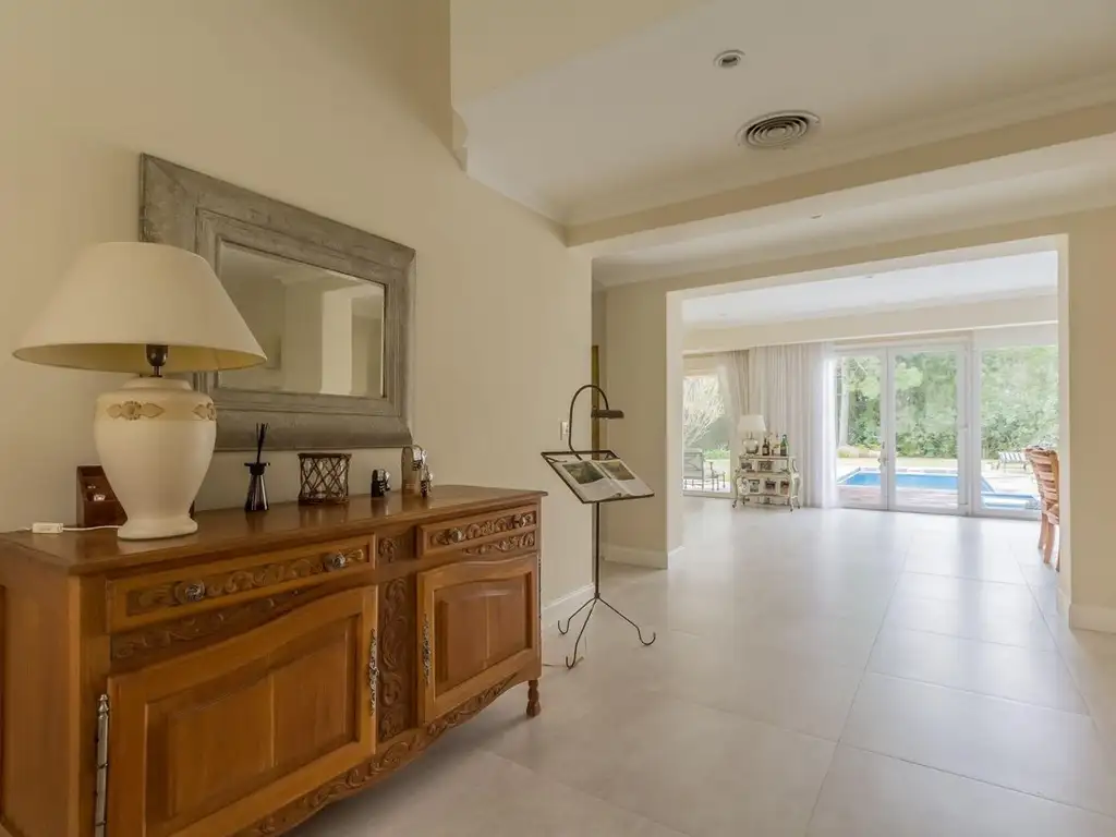 Foto de Casa 6 ambientes en lote interno de exclusivo barrio cerrado, imagen 2
