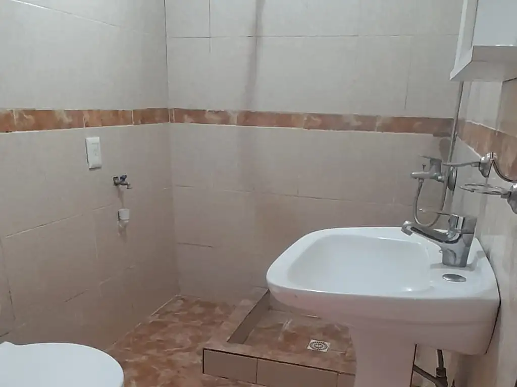 Foto de 2 AMBIENTES EN MUY BUENA UBICACION!, imagen 4