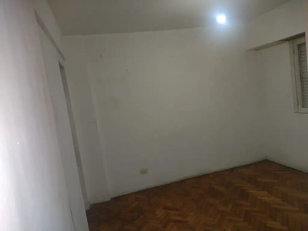 Foto de DEPARTAMENTO 2 AMBIENTES INTERNO 2º PISO X ASCENSOR, imagen 5