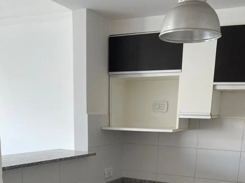 Foto de SEMIPISO 3 ambientes / cochera para auto mediano/chico y terraza propia, imagen 3
