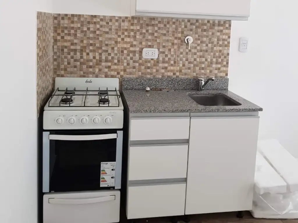 Foto de MONOAMBIENTE CON PATIO, imagen 4