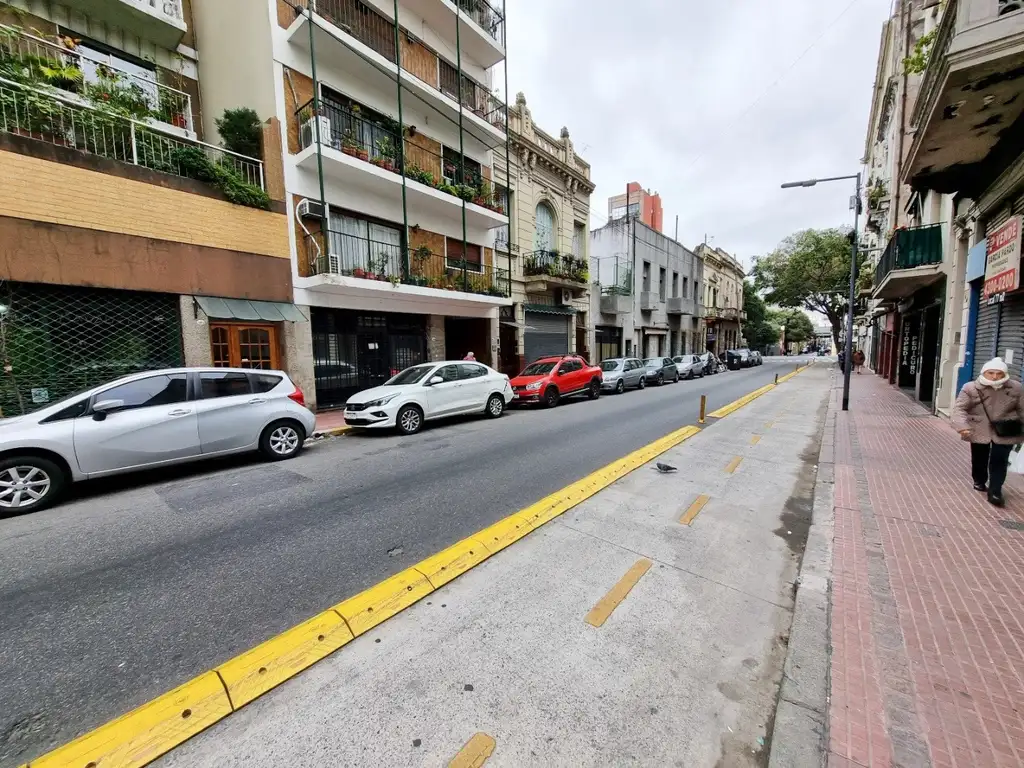 Foto de EXCELENTE LOCAL EN 2 PLANTAS ., imagen 3