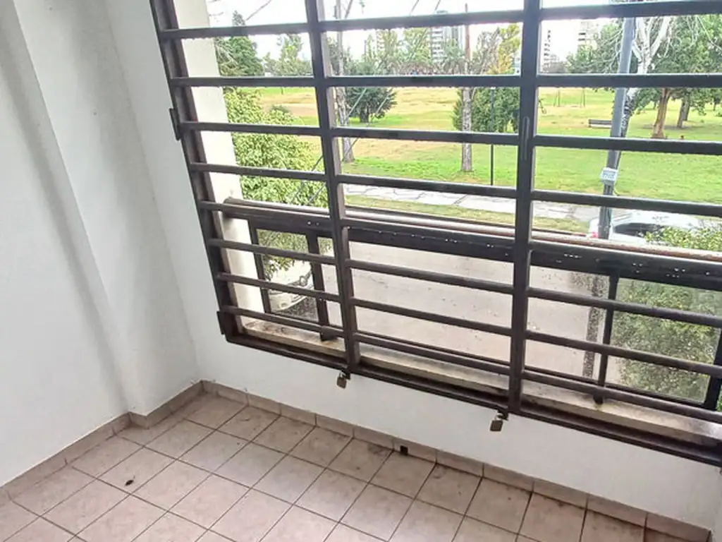 Foto de DEPTO 1 DORM. EN ALQUILER CON VIST A PARQUE ALBERTI- LA PATA - DANIEL, imagen 1