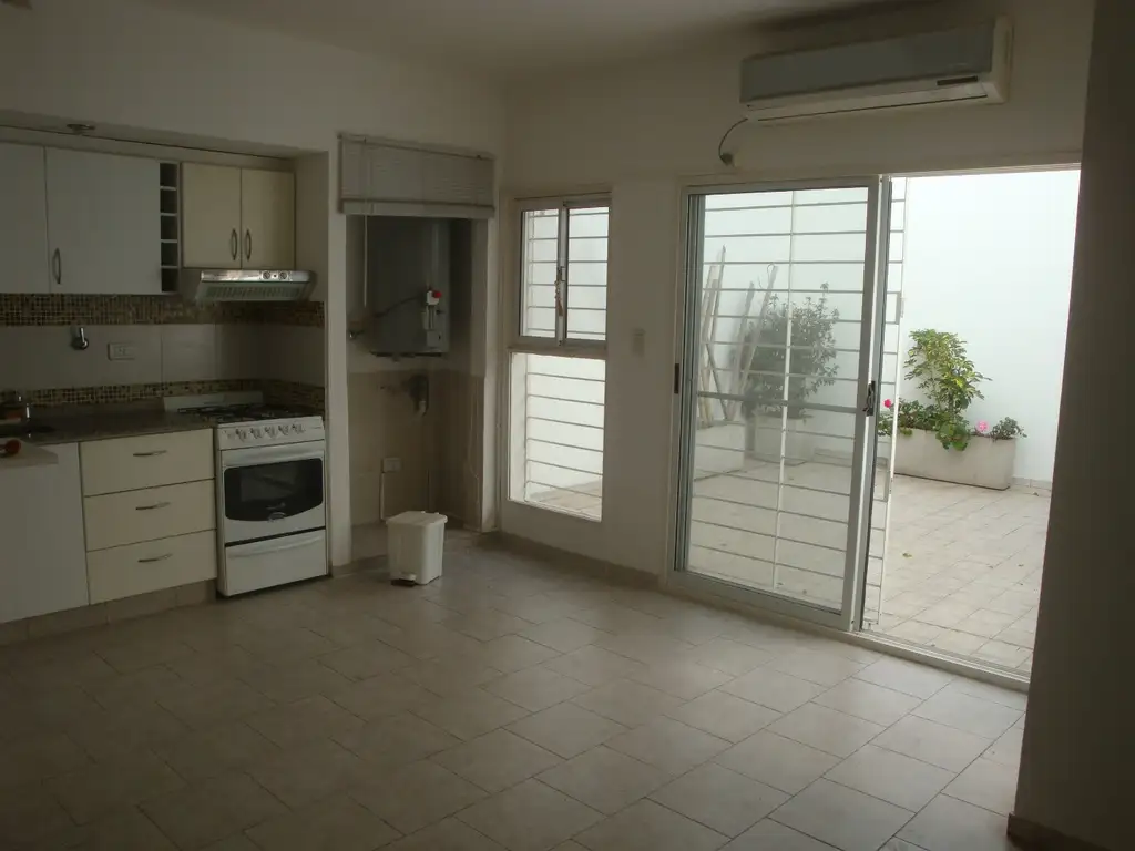 Foto de PH DOS AMBIENTES CON PATIO BAJAS EXPENSAS, imagen 3