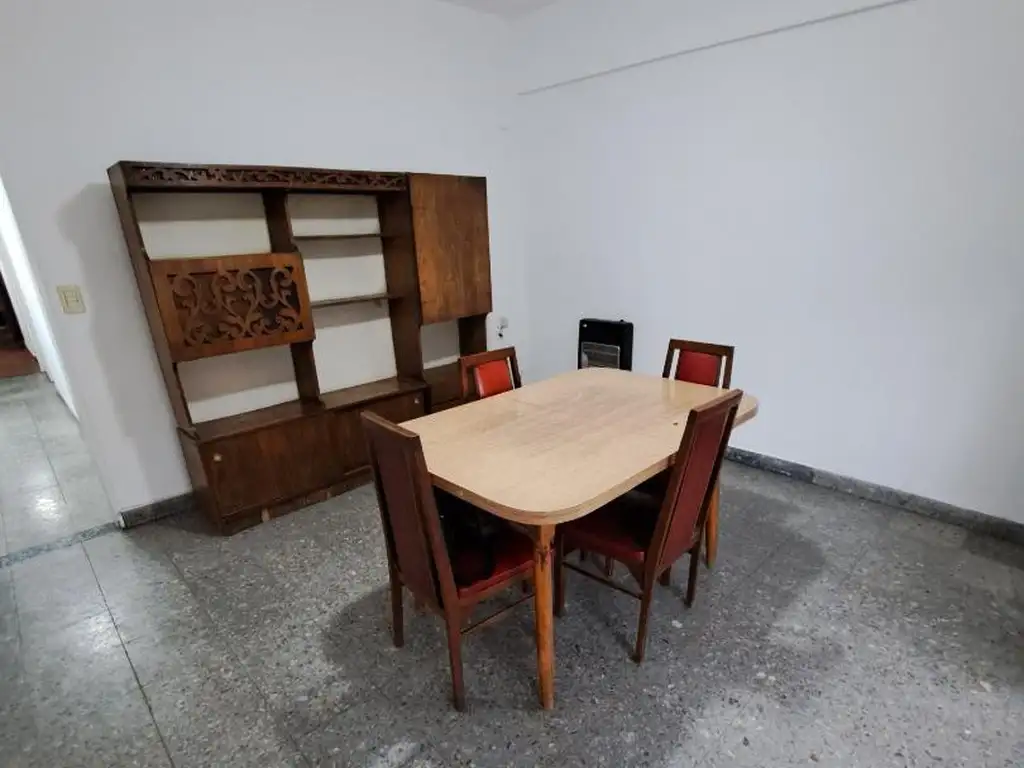 Foto de Alquiler Quilmes Oeste. Casa 3 ambientes., imagen 4