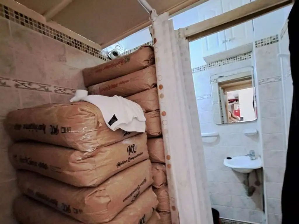 Foto de VENDE LOCAL EN ESQUINA EN VILLA GERAL MITRE, imagen 3
