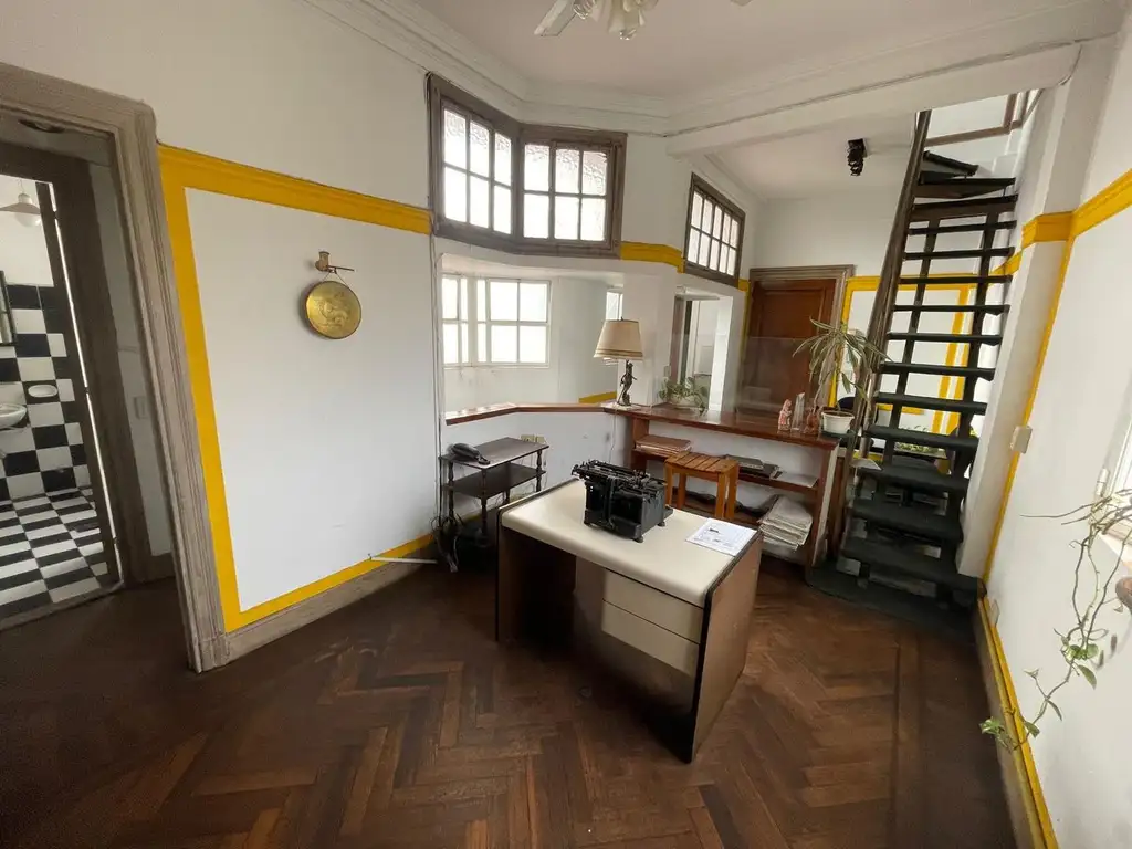 Foto de Especatacular oficina o vivienda, duplex, frente, imagen 1