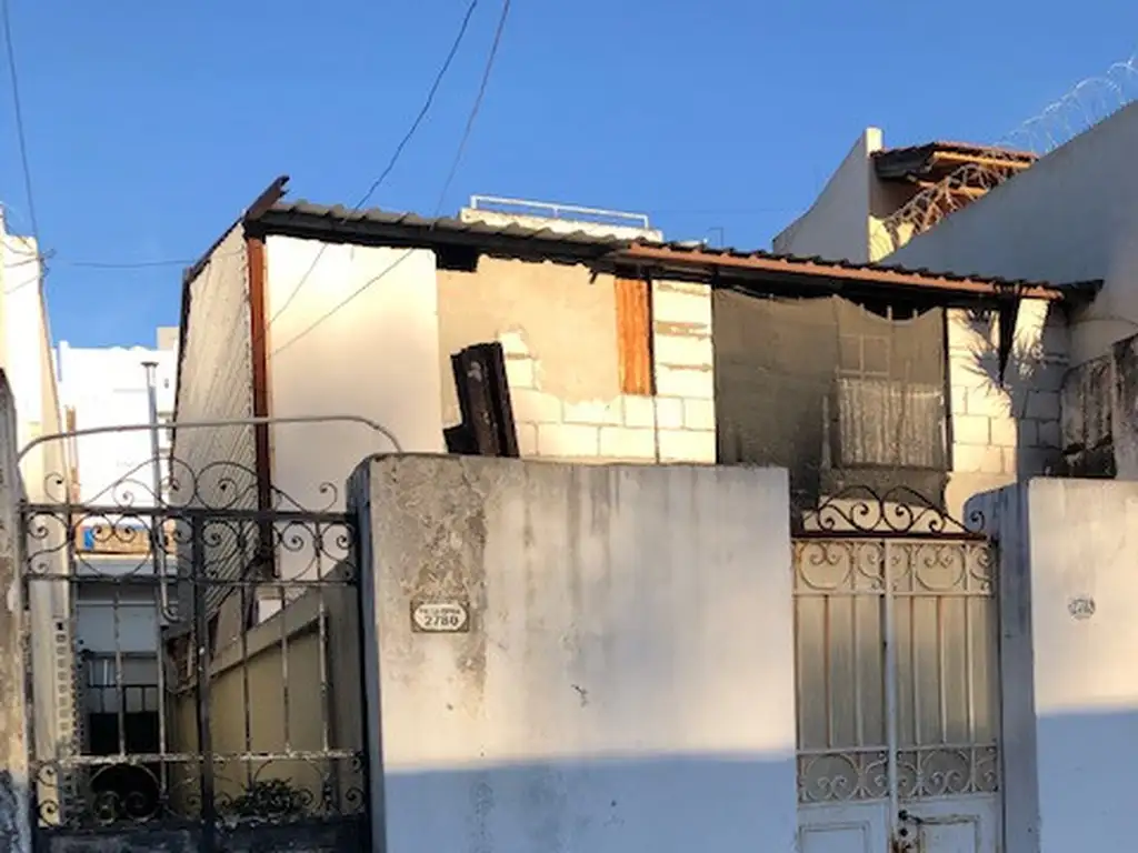 Foto de Casa a demoler en venta en Villa Del Parque. Valor Terreno, Ideal, imagen 4