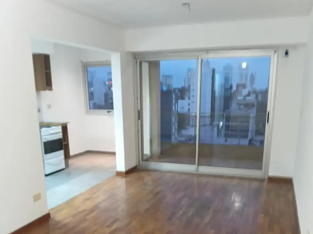 Foto de Alquiler Depto. 1 dormitorio con balcón. Excelente ubicación, imagen 1
