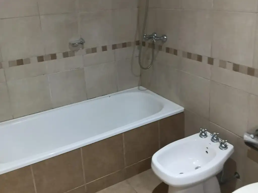 Foto de Alquiler Depto. 1 dormitorio con balcón. Excelente ubicación, imagen 5