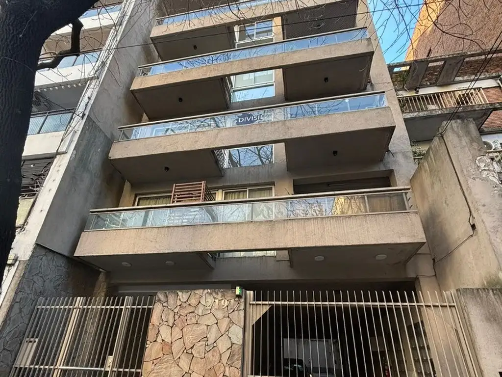 Foto de Monambiente divisible balcon aterrazado al frente, terraza c/solarium, imagen 1