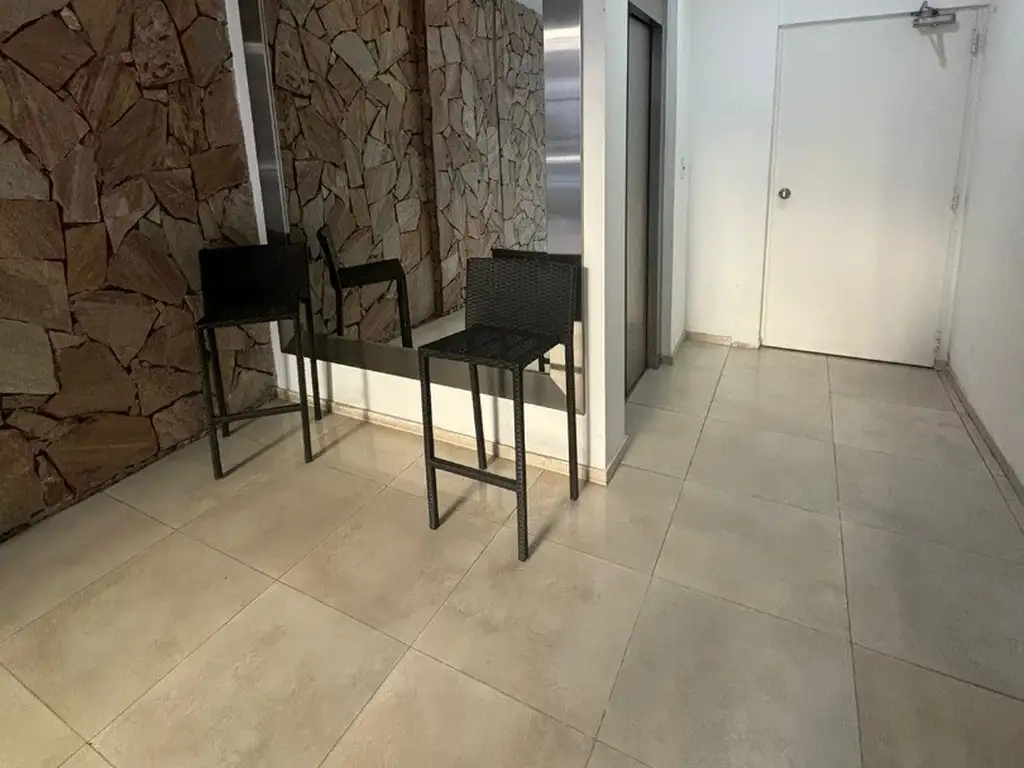 Foto de Monambiente divisible balcon aterrazado al frente, terraza c/solarium, imagen 4