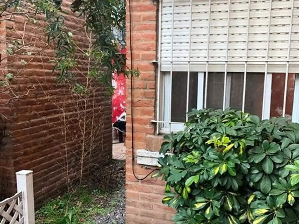 Foto de ALQUILER, 2 AMBIENTES CON GARAGE. CONDOMINIO VILLA MORRA., imagen 1