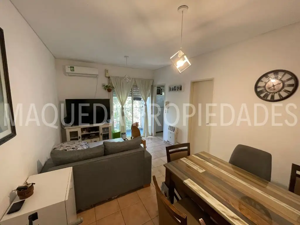 Foto de Ph 2 Ambientes En Primer Piso Al Frente Con Balcon, imagen 2