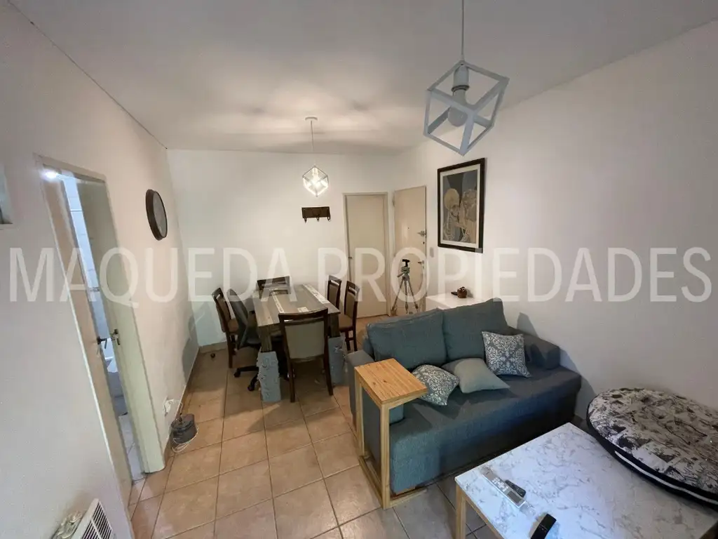 Foto de Ph 2 Ambientes En Primer Piso Al Frente Con Balcon, imagen 1