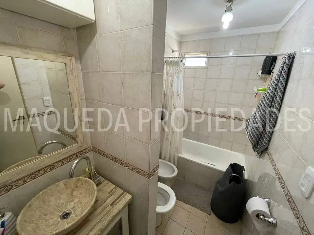 Foto de Ph 2 Ambientes En Primer Piso Al Frente Con Balcon, imagen 4