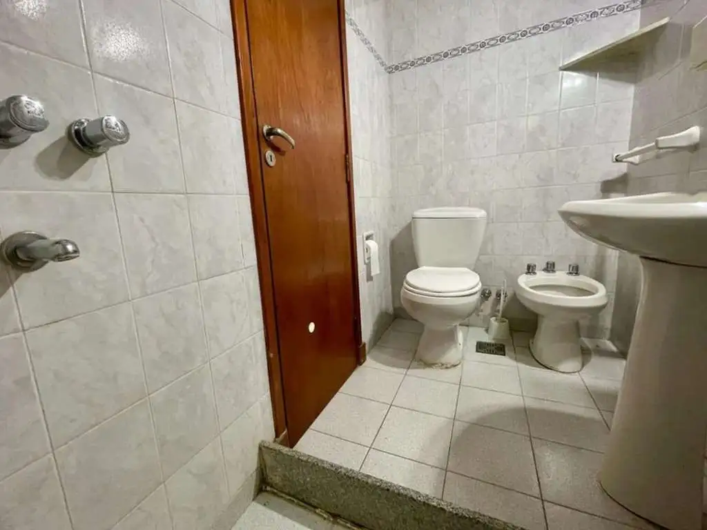 Foto de OPORTUNIDAD!!! CONTRATO ANUAL. Diviiiinaaa Amoblada y equipada. CASA, imagen 1