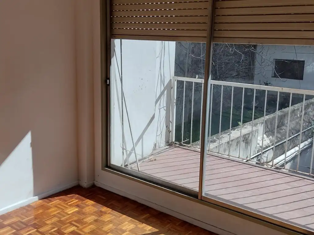 Foto de San Cristobal. 2 amb CONTRAFRENTE. Balcón, imagen 3