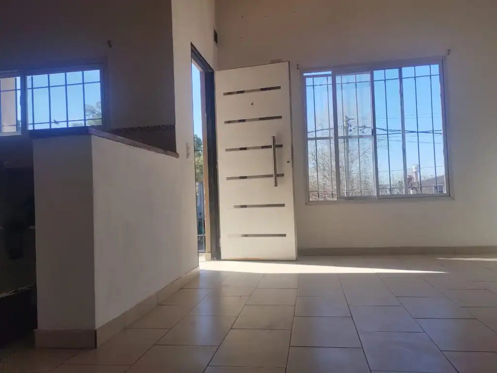 Foto de DEPARTAMENTO 1º PISO - Bº SARMIENTO - LA LONJA - MUY BUENO -, imagen 2