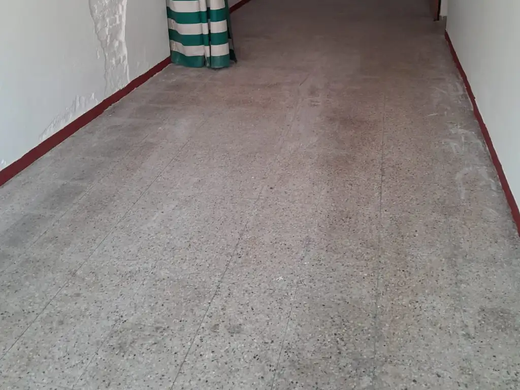 Foto de CASA 2 DORMITORIOS MUY AMPLIA CON GARAGE., imagen 5