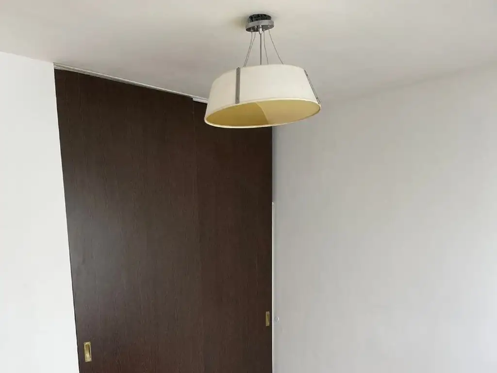 Foto de 3 y 64- Departamento al frente con cochera, imagen 5