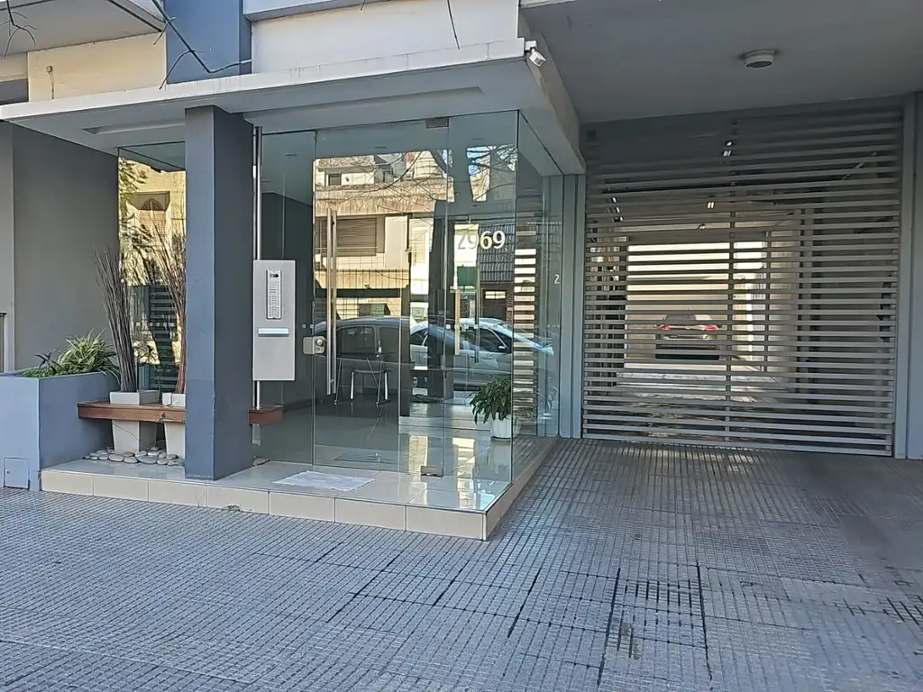 Foto de Hermoso dpto de 2 amb Frente y Contrafrente con Amenities, imagen 2