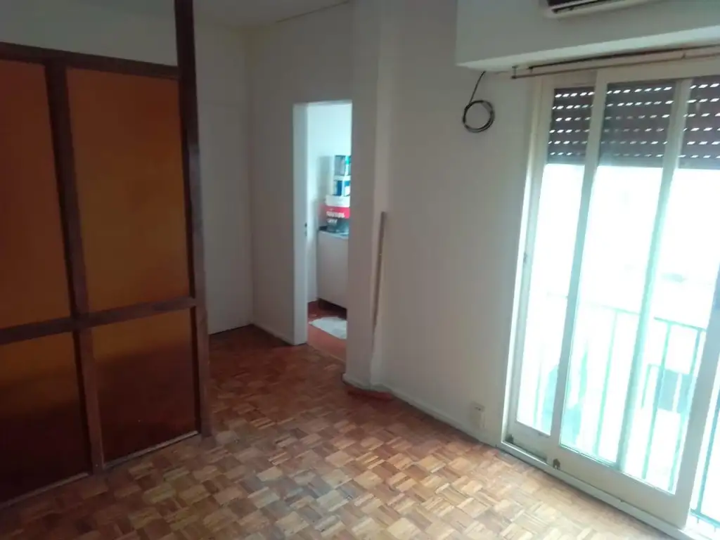 Foto de Monoambiente cocina independiente muy luminoso Bajas expens, imagen 2