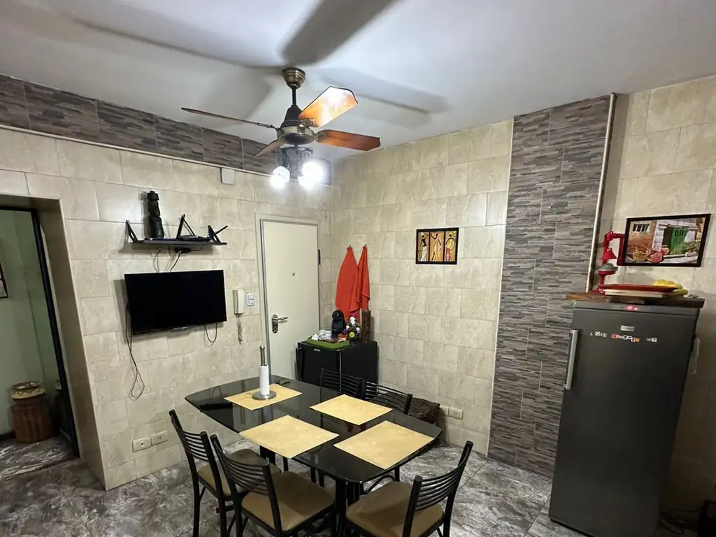 Foto de SEMIPISO 4 AMB CON DEPENDENCIA, BALCÓN AL FRENTE, PATIO, BAULERA Y LUZ, imagen 5
