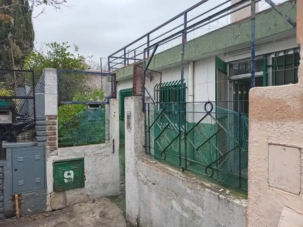 Foto de Casa 3 amb. con patio y fondo - VENTA, imagen 4