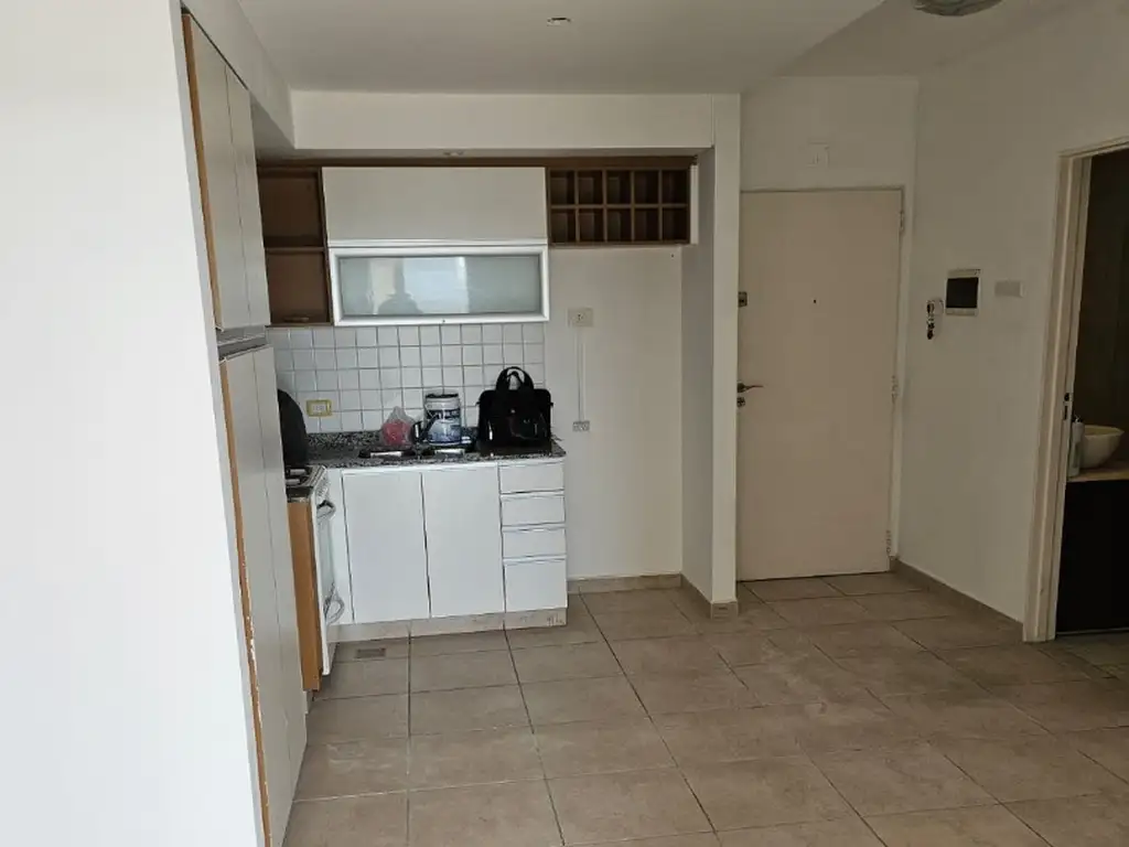Foto de Hermoso dpto 1 ambiente dividido, vista abierta c/ cochera. OPORTUNIDAD, imagen 3