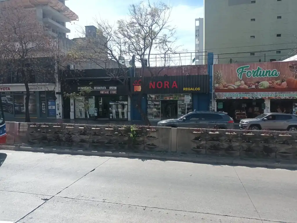 Foto de VENTA DE LOCAL CON VIVIENDA EN BELGRANO AV. CABILDO 4235 CABA, imagen 2