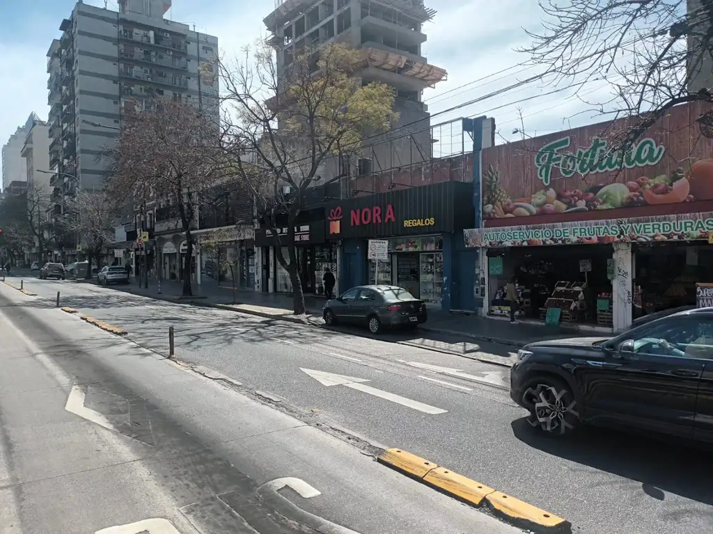 Foto de VENTA DE LOCAL CON VIVIENDA EN BELGRANO AV. CABILDO 4235 CABA, imagen 1