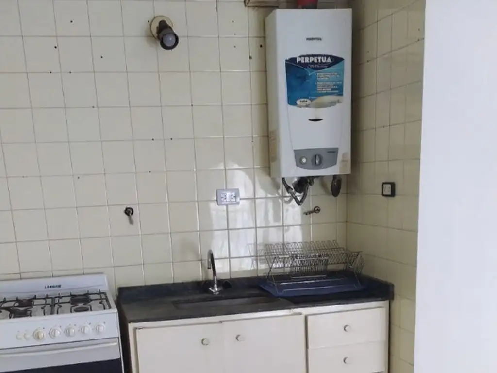 Foto de Departamento monoambiente dividido. muy luminoso Munro centro, imagen 1