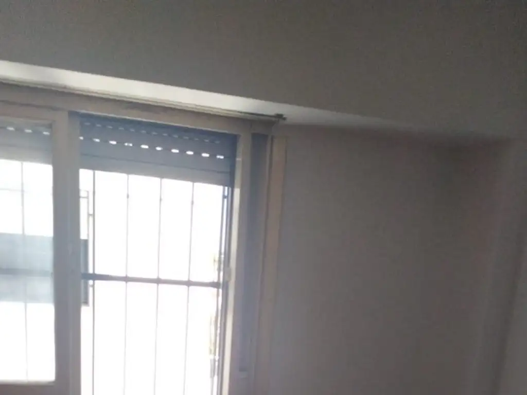 Foto de Departamento monoambiente dividido. muy luminoso Munro centro, imagen 4