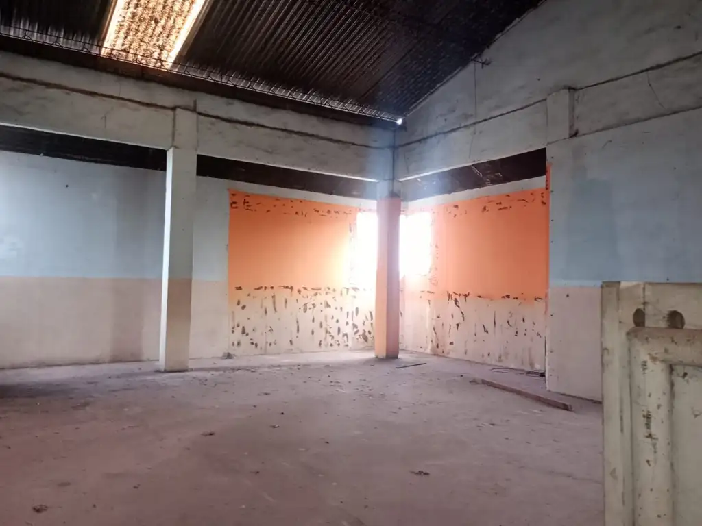 Foto de ALQUILER GALPÓN PARABÓLICO CON LOTE LINDERO EN BERAZATEGUI $2.800.000, imagen 4