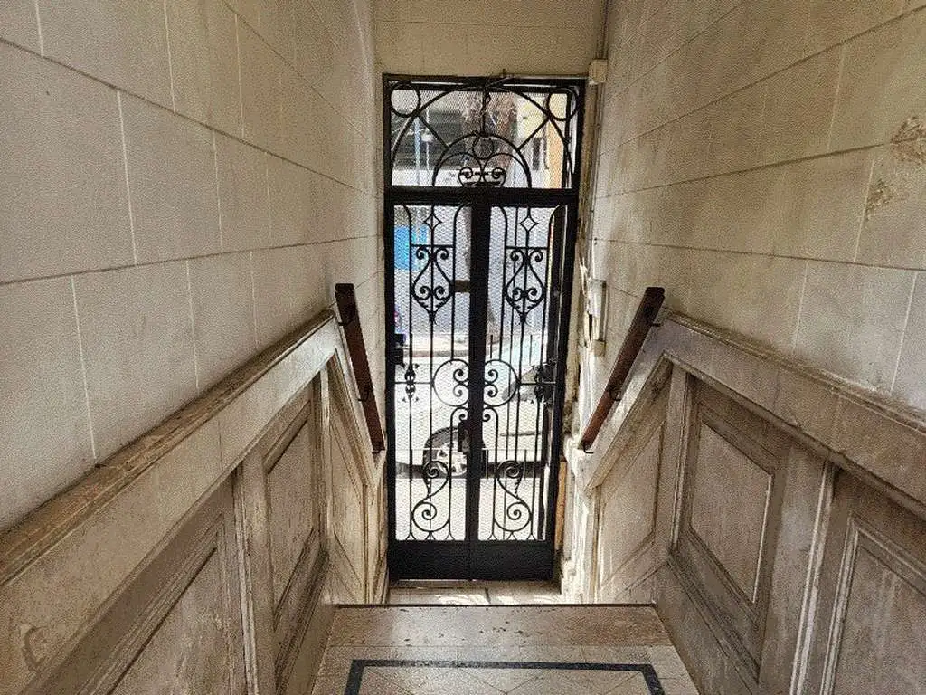 Foto de VENTA DEPARTAMENTO,TIPO CASA, FRENTE, CUATRO AMBIENTES, PATIO Y, imagen 1