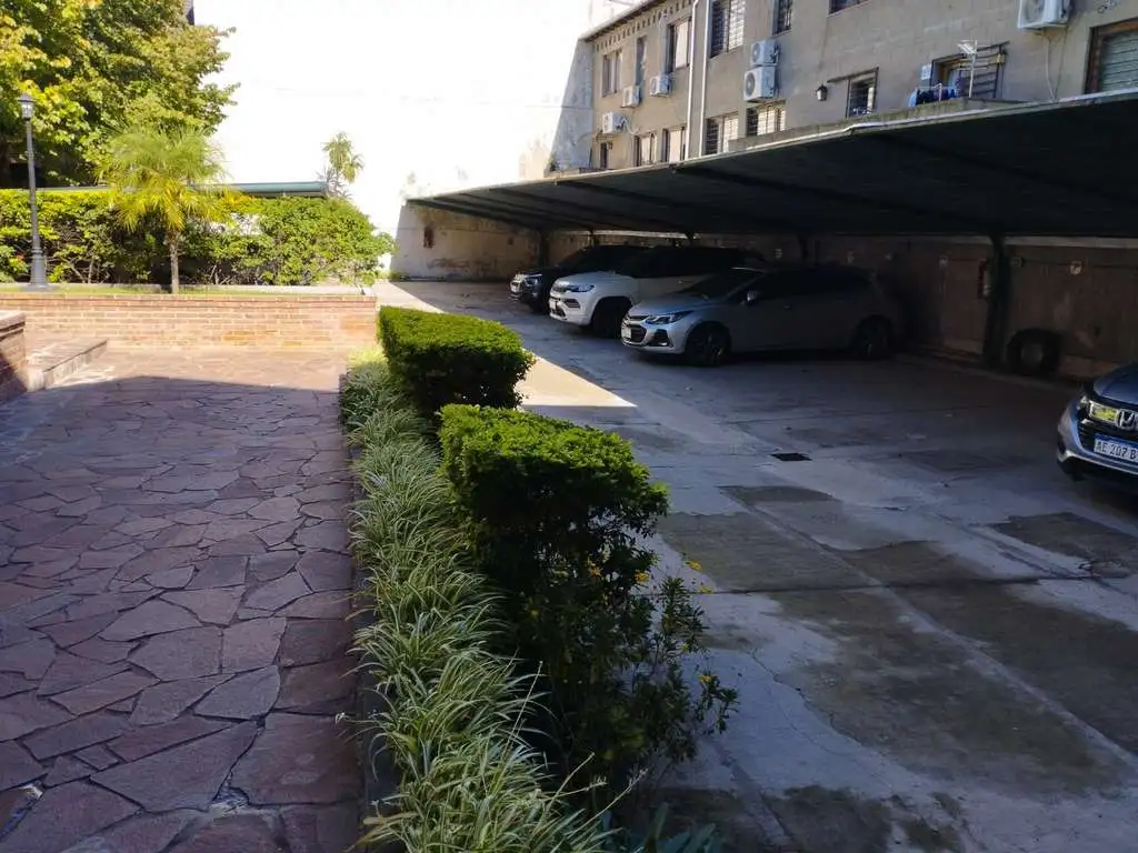 Foto de IMPECABLE TRIPLEX 5 AMBIENTES EN VENTA BARRIO PRIVADO BOEDO, imagen 5