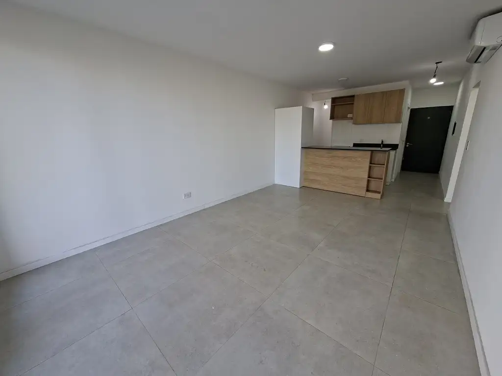 Foto de DPTO 3 AMBIENTES CON COCHERA - EDIFICIO DE CATEGORÍA, imagen 5