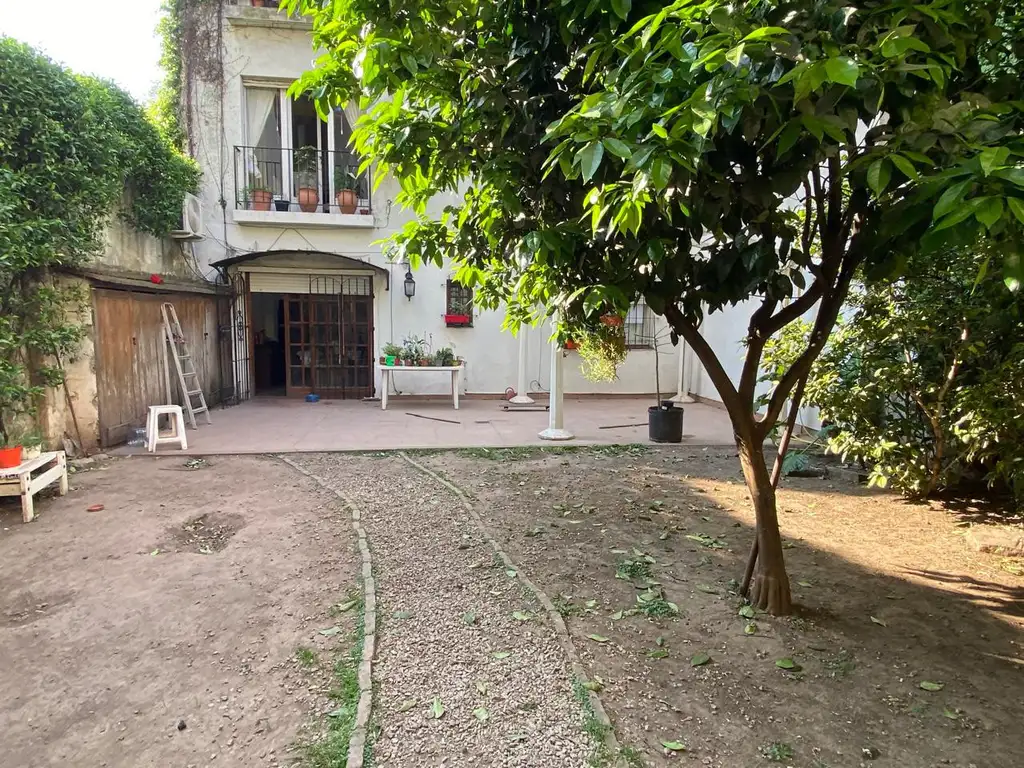 Foto de Excelente Planta Baja contrafrente, Es como una casa con tu jardín en, imagen 1