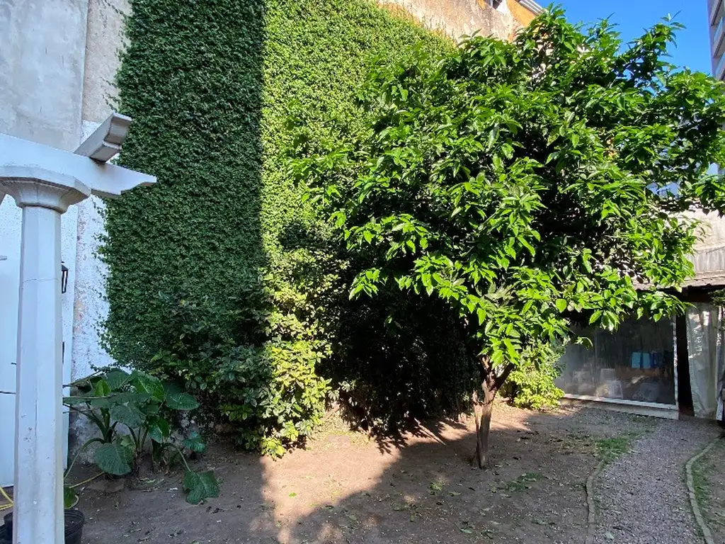 Foto de Excelente Planta Baja contrafrente, Es como una casa con tu jardín en, imagen 4