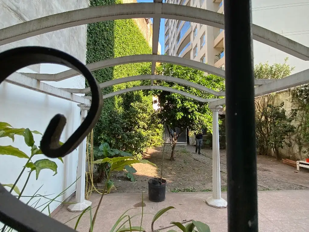 Foto de Excelente Planta Baja contrafrente, Es como una casa con tu jardín en, imagen 5