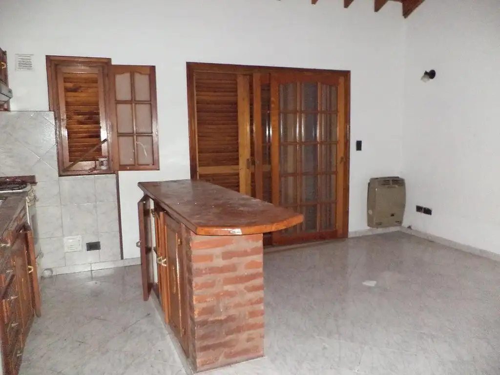 Foto de VENTA CON RENTA - LOCAL - VIVIENDA - GARAJE O SEGUNDO LOCAL C/ BAÑO Y, imagen 4