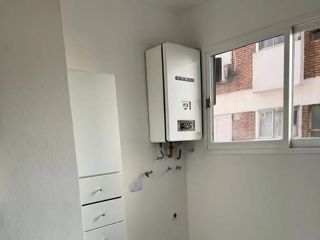 Foto de DEPARTAMENTO MONOAMBIENTE CON COCINA EN VENTA, imagen 5