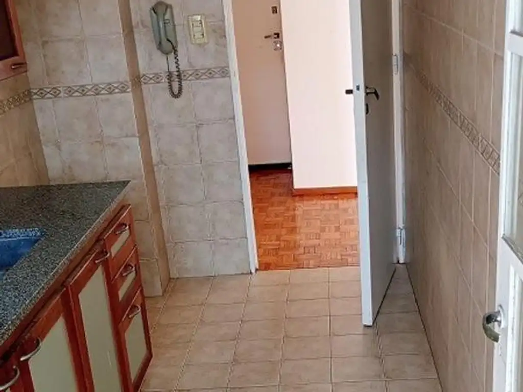 Foto de 2 AMB 44M2 a metros de av. Belgrano OPORTUNIDAD, imagen 1