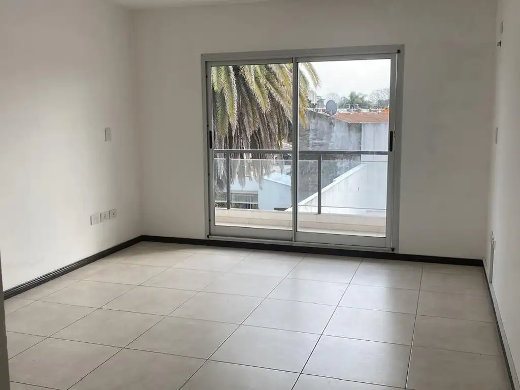 Foto de 2 AMBIENTES EN DUPLEX CON DOBLE BALCÓN TERRAZA, imagen 1