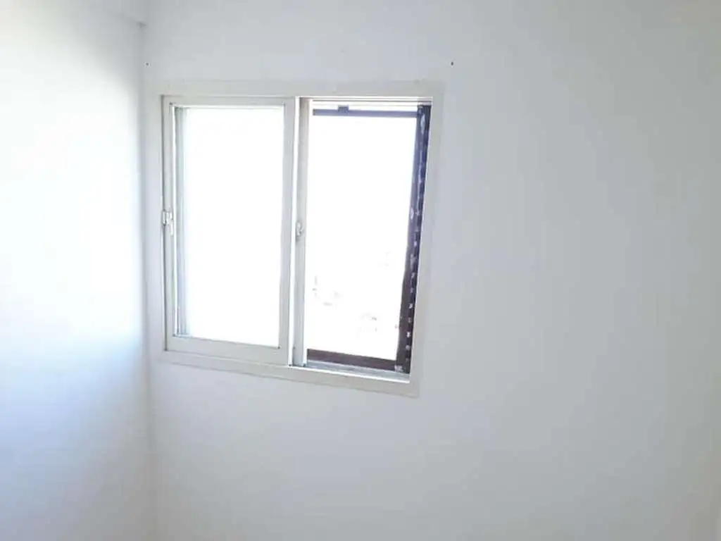 Foto de 1 ambiente divido 28 m2 , super luminoso , excelente vista panoramica, imagen 3